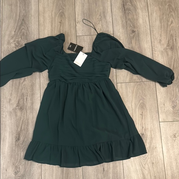 Sugarlips Dresses & Skirts - Elegant Green Dress